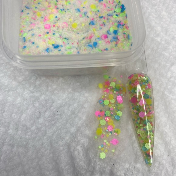 Confetti glitter acrylic powder mix - Picture 2 of 5